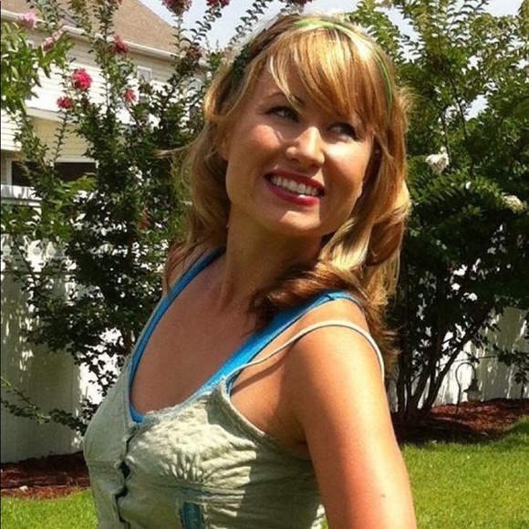 Meet your Posher, Carrie - Picture 8 of 8